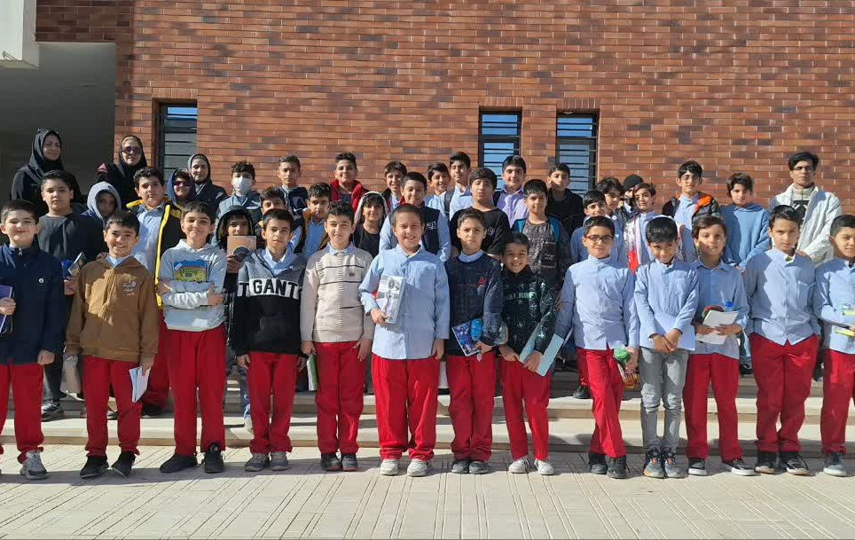 بازدید دانش آموزان آموزشگاه های مها از آزمایشگاه گروه جغرافیا