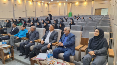 جلسه معارفه دانشجویان کارشناسی رشته زبان و ادبیات فارسی ورودی ۱۴۰۴ برگزار شد