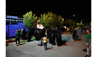 کاروان «دلدادگانِ قائد شهید» از دانشگاه بیرجند راهی مشهد مقدس شد/ تجدید میثاق دانشگاهیان با پدر امت در آیین تاریخی وداع