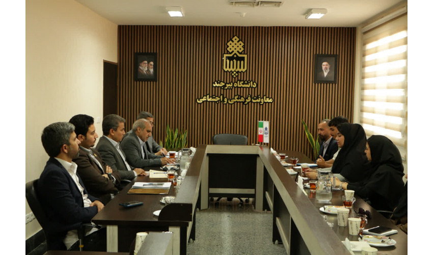 تأکید بر تقویت ارتباط مستقیم دانشگاه با دانشجویان در نشست معاونان و مدیران با اعضای شورای صنفی دانشجویان